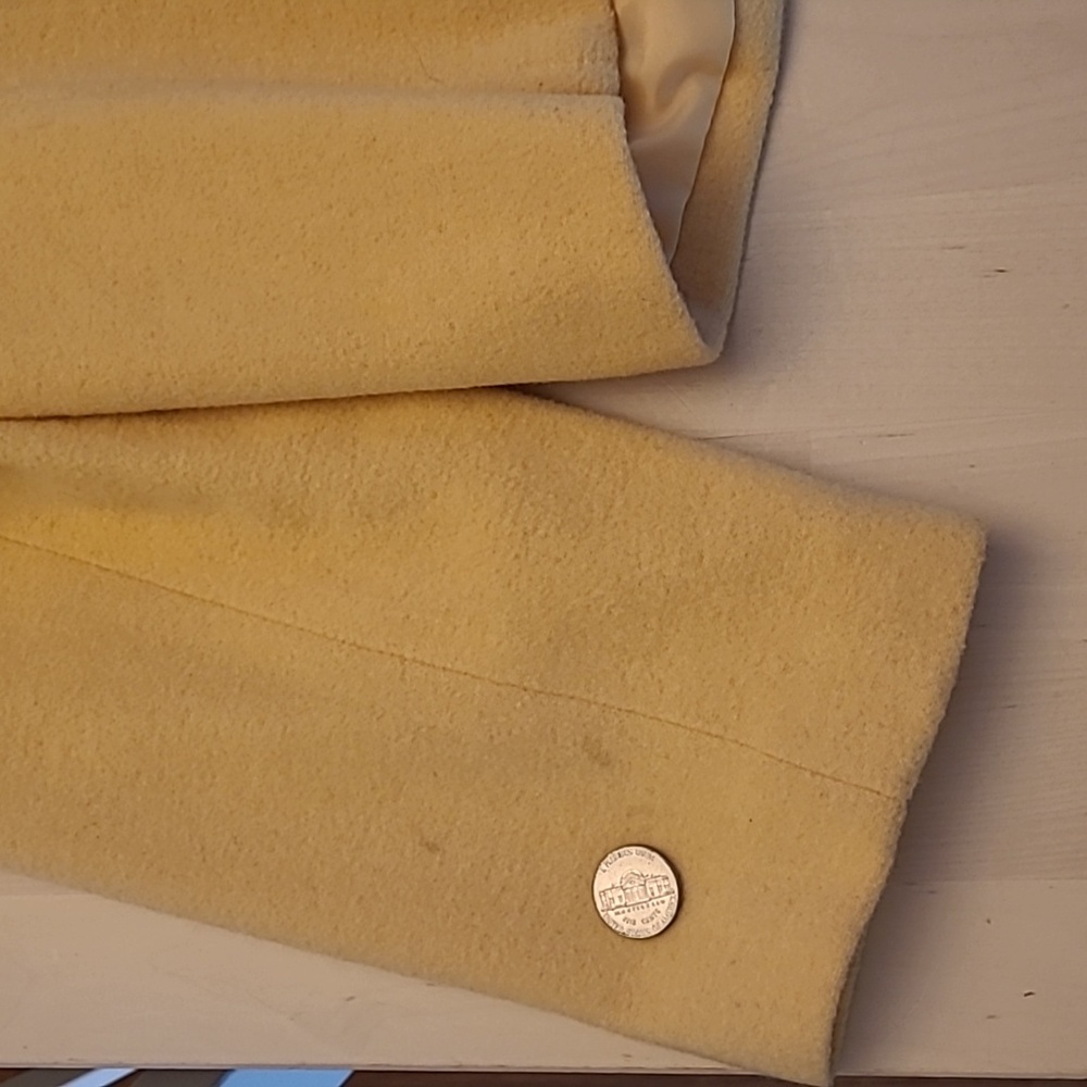EUC VTG Requirements Butter Yellow Mock Neck Wool/Vicose Blazer with Pockets - Picture 8 of 10